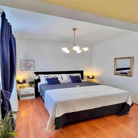 Seaside Lux Apartment Dugi Rat Exterior photo